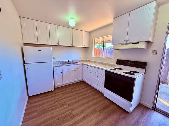 3rd image of 84 Nelson Ave #2