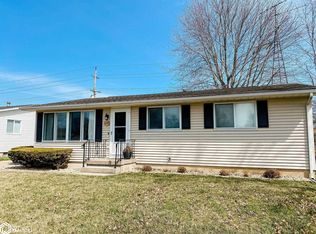 2212 Cherokee Dr, Burlington, IA 52601
