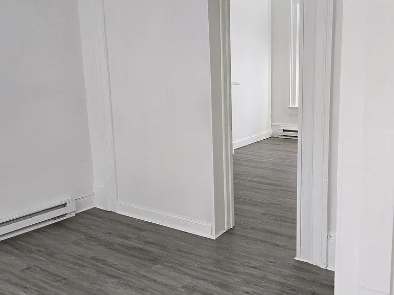 916 Wolcott Ave #3 — Photo 9