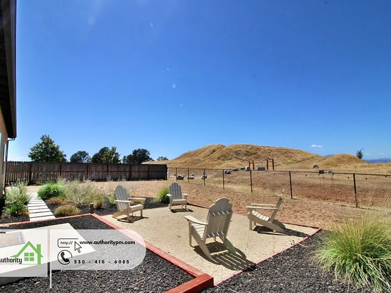 4624 Pleasant Hills Dr — Photo 26
