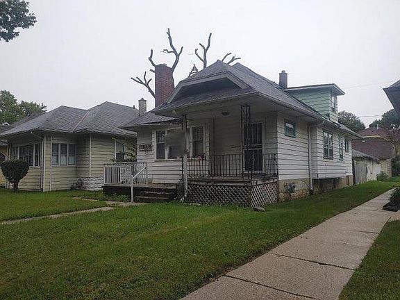 3rd image of 2931 N 39th STREET