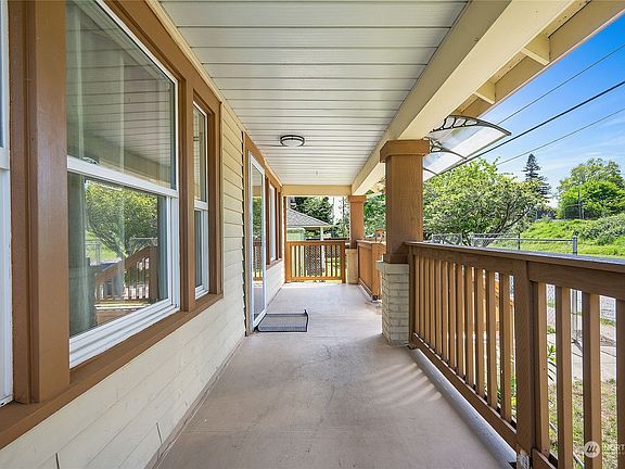 3rd image of 3521 E M Street