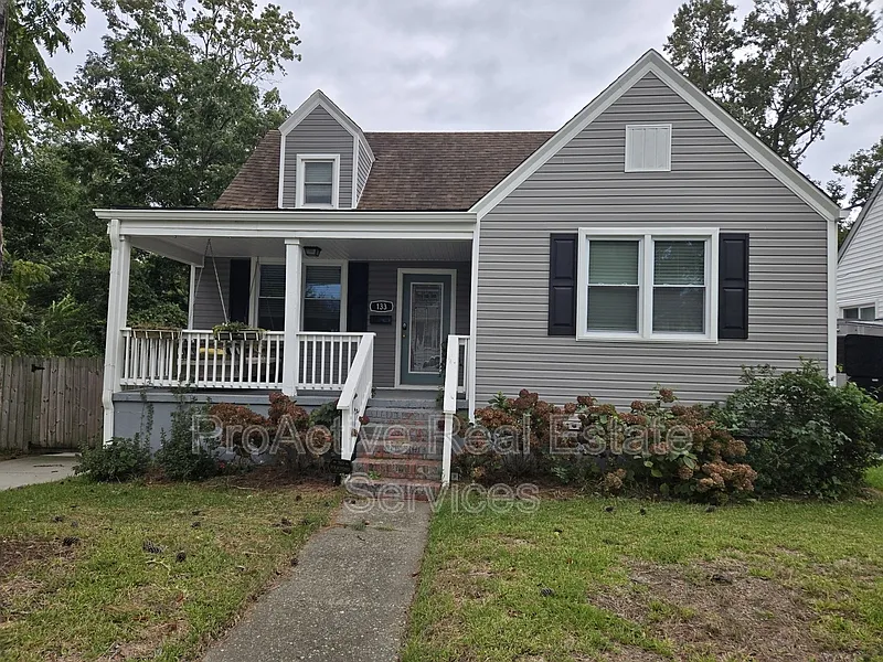 133 E Bay Ave