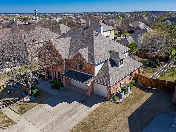 2nd image of 3501 Barberry Dr