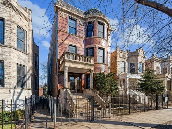 2625 N Whipple St, Chicago, IL 60647