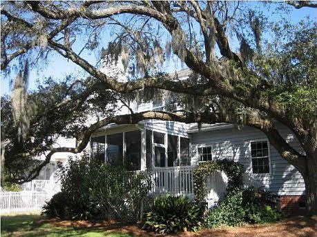 Grande Oak shading porch