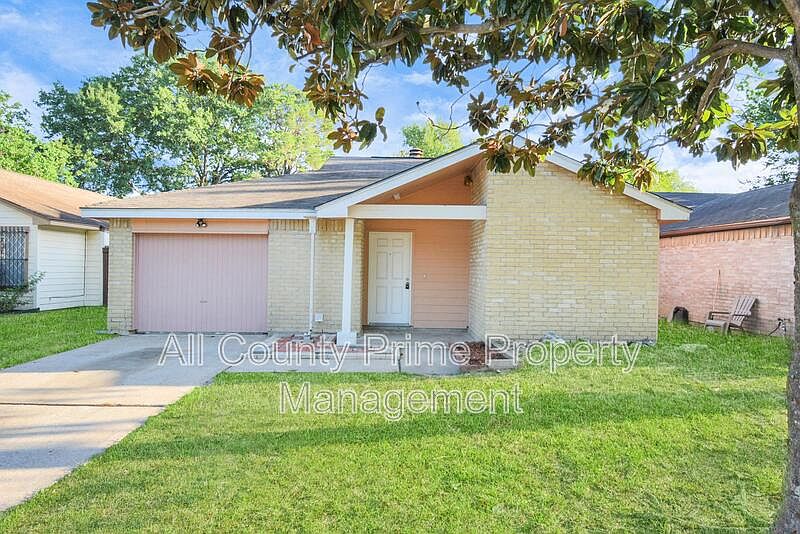 1st image of 19214 Cypress River Dr