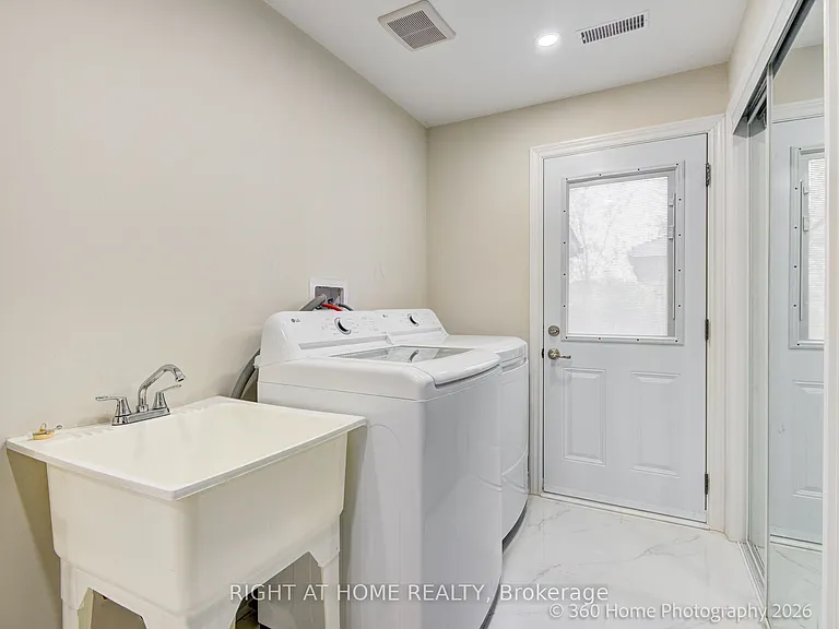 Irene Dr — Photo 23