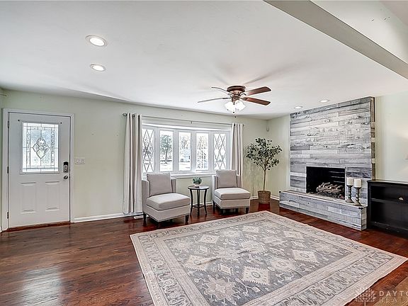 4th image of 2119 S Tulane Dr