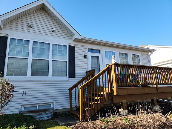 2nd image of 525 Woodhill Dr