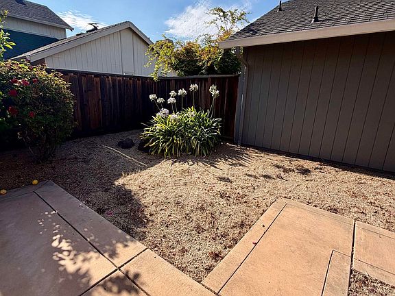 3rd image of 2061 Eilene Dr