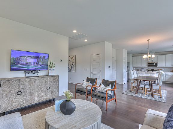 3rd image of 2021 Creekland View Blvd