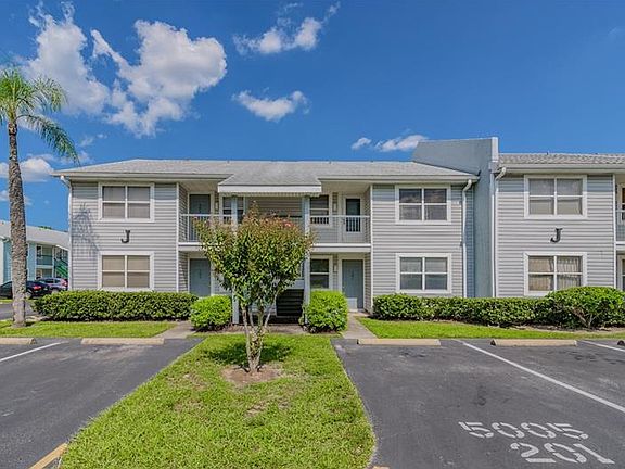 2nd image of 5005 Terrace Palms Cir Unit 201