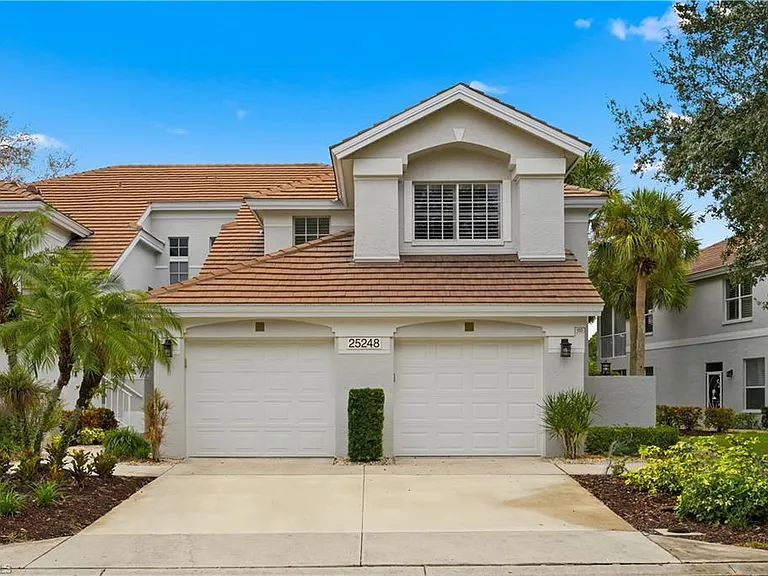 25248 Pelican Creek Cir #102 — Photo 25