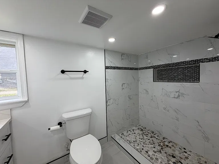 139 Lee Ave NE — Photo 21
