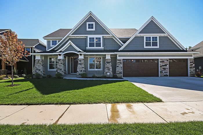 Traditions By Donnay