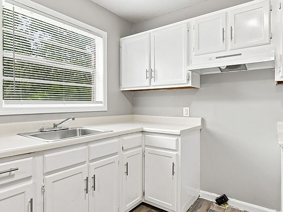5th image of 125 Lowery Ct #29dcac987