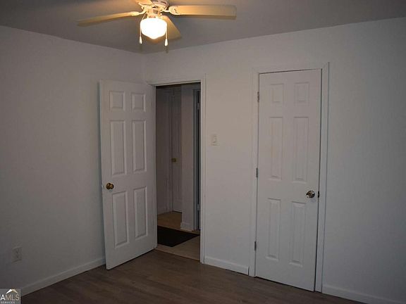 2nd image of 3560 McKenzie Dr