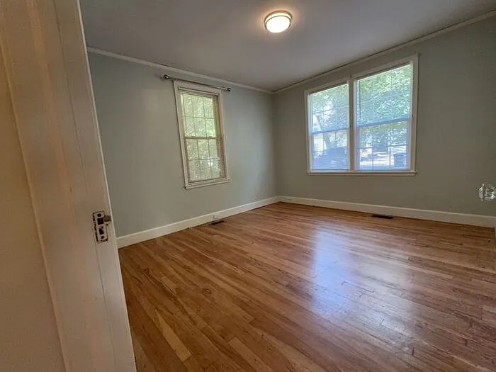 2944 Hope Ave — Photo 8