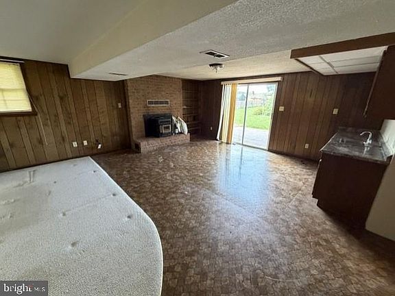 5th image of 17818 Daisy Dr