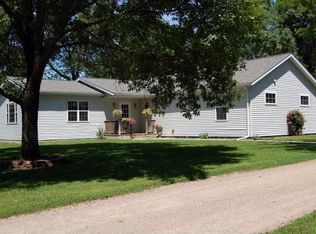 4048 75th Ave SW, Montevideo, MN 56265
