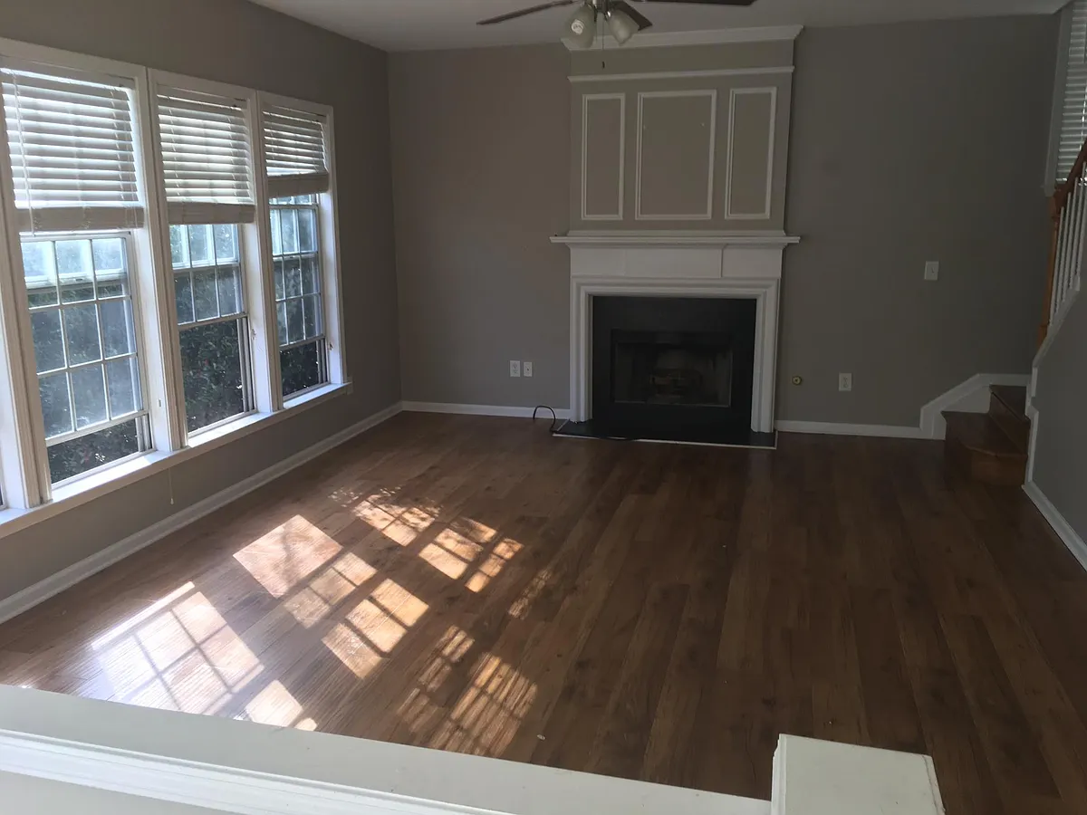 Building Photo - 6440 Jonabell Ln