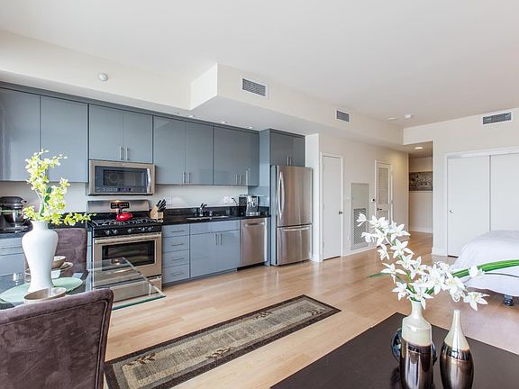 4th image of 88 E San Fernando St Unit 1206