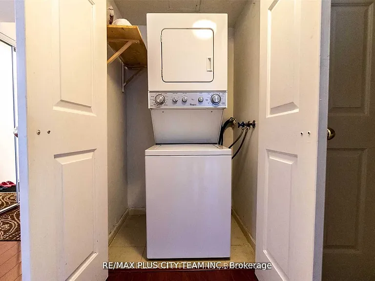 7 Carlton St #401 — Photo 22