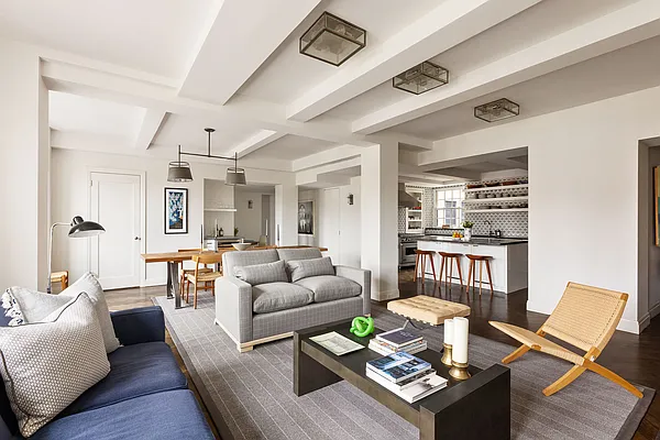 Living room, photo 3