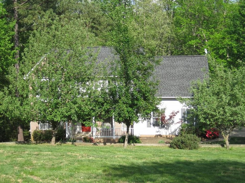 1st image of 79 Fountain Dr
