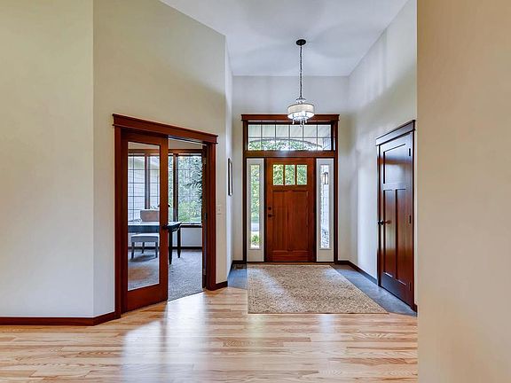 3rd image of 632 Marie Ave