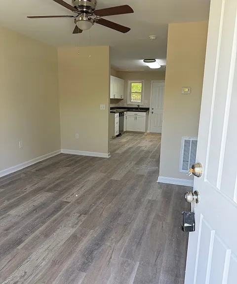 1115 Thomason St #C — Photo 2