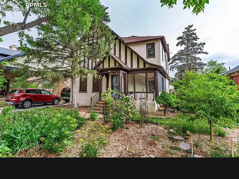 2414 N Greenwood St — Photo 5
