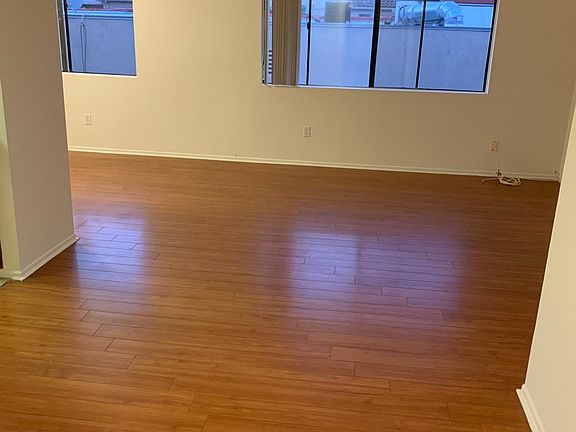 4th image of 521 N Louise St APT 202