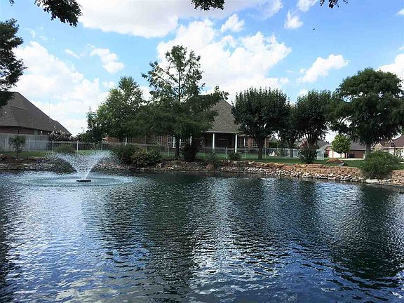 4th image of 3501 Northlake Ln