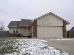 816 Sunrise Cir, Goddard, KS 67052