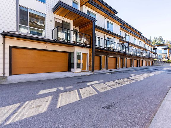 4th image of 2825 159th St #20