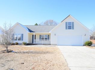 2816 Spring Cress Dr, Hope Mills, NC 28348