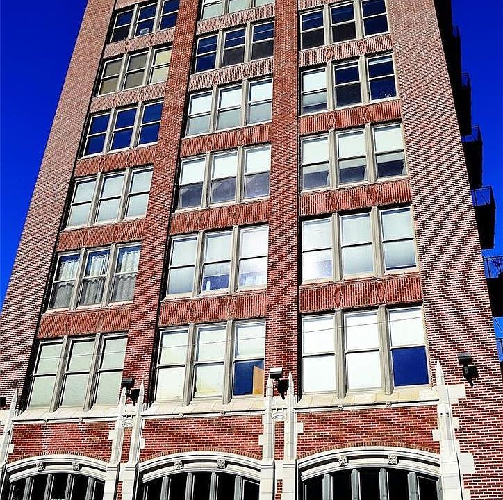 1st image of 1627-1629 Locust St #605