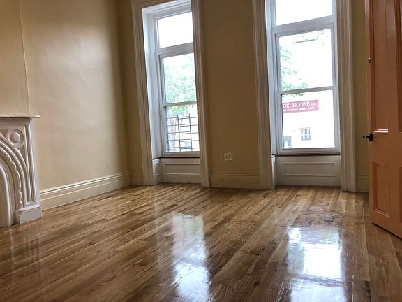 2nd image of 674A Lexington Ave #2