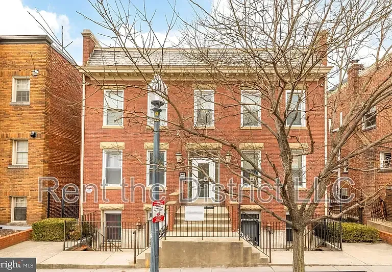 3318 Sherman Ave NW #206 — Photo 1