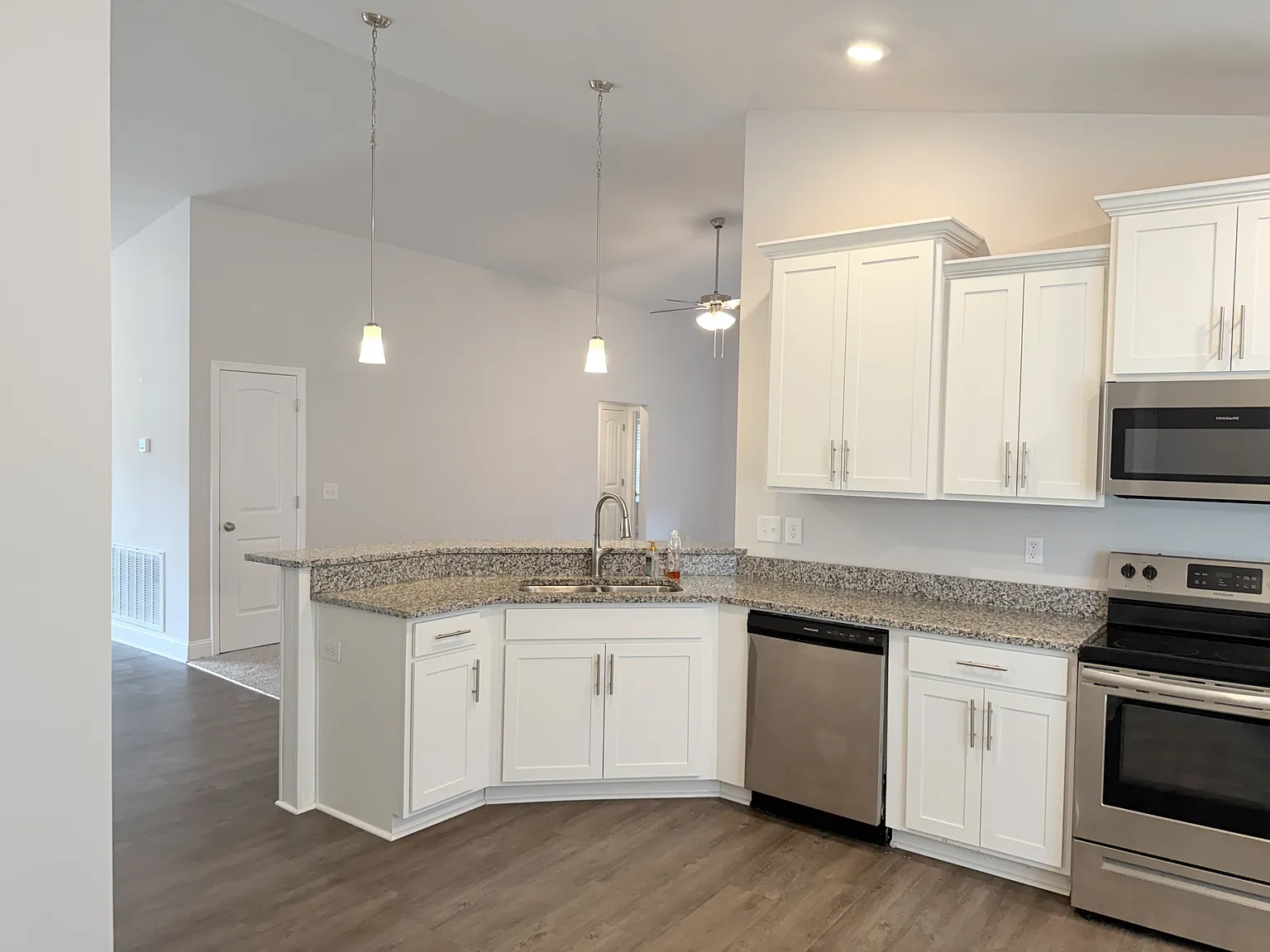 214 Alonzo Toney Drive - 1 — Photo 2