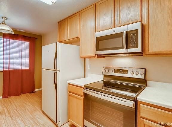 5th image of 51 21st Ave APT 25