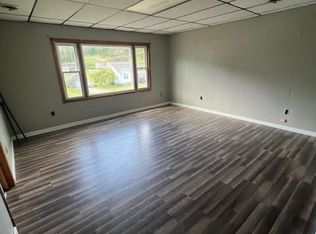 868 Market St, Clarington, OH 43915