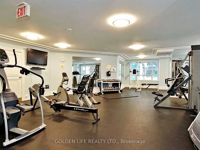 889 Bay St #205 — Photo 19