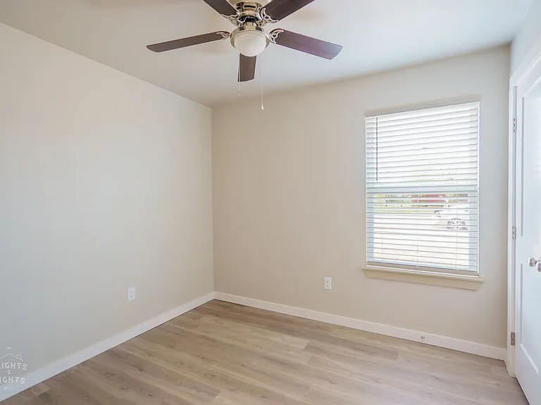 6120 Princess Ln — Photo 7