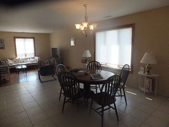 2nd image of 173 Woodside Ave #2