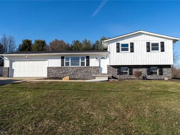 3359 Nimishillen Church Rd NE, Hartville, OH 44632