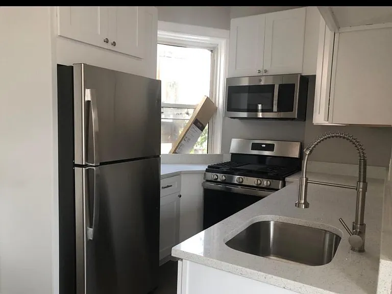 2840 N Albany Ave #1W — Photo 14