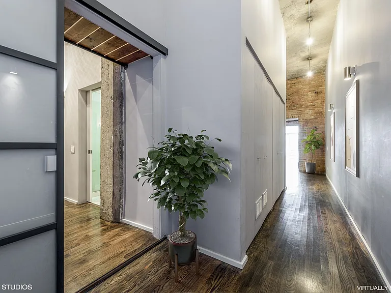 110 N Peoria St #406 — Photo 6